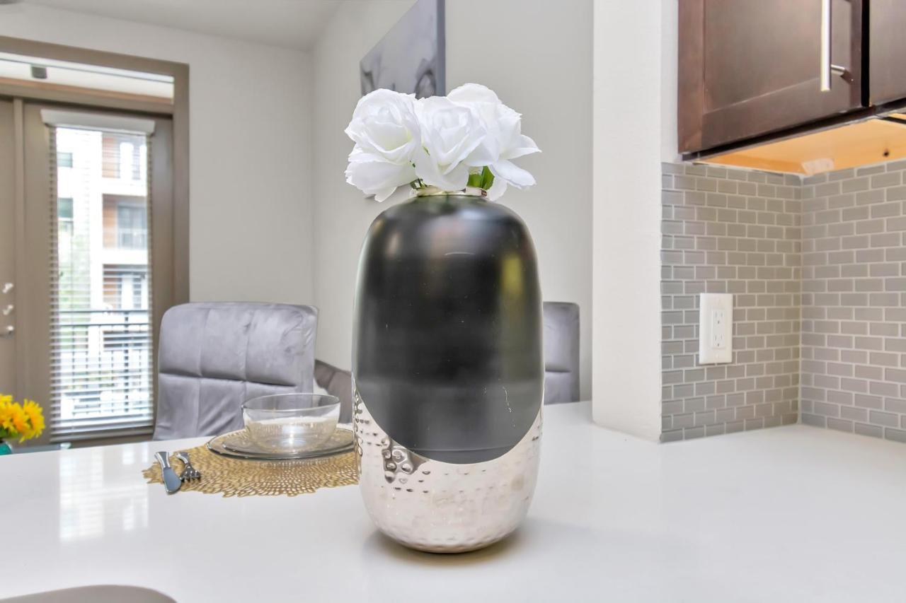 U1 Penthouse Downtown Houston Rental Car Available Apt 1Br 1Bth Gym Sleep Good Exteriör bild