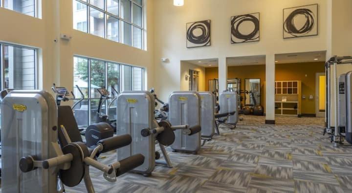 U1 Penthouse Downtown Houston Rental Car Available Apt 1Br 1Bth Gym Sleep Good Exteriör bild